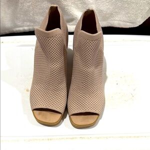 Eileen Fisher Cream Ankle Booties with Chunky Heel